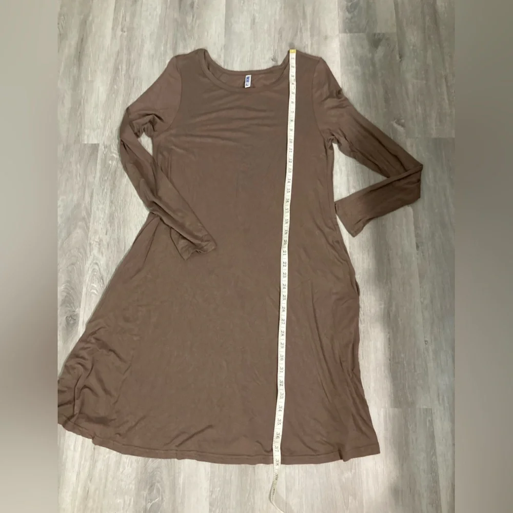 Himone Tan Long Sleeve Solid Dress with Pockets Large - Picture 12 of 13